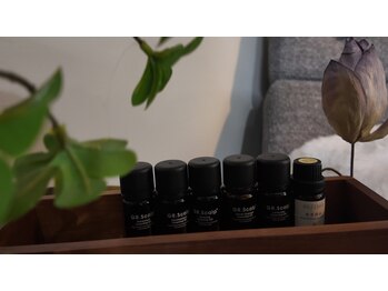 ワイエスヘッドスパ(YS)/2【アロマ香りが嗅ぐ】