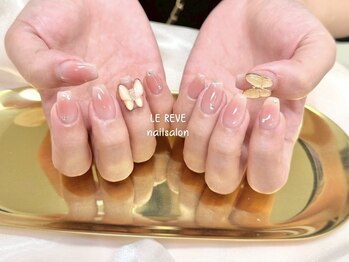 ルレーブ(LE REVE)/チークネイル×大きめ蝶々