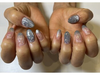 アールエム(Rm)/11月ネイル