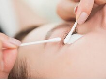 施術[まつげパーマ]