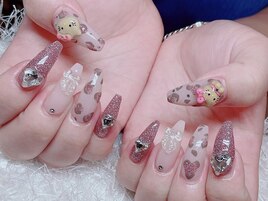 ピンクヒョウ柄デザイン