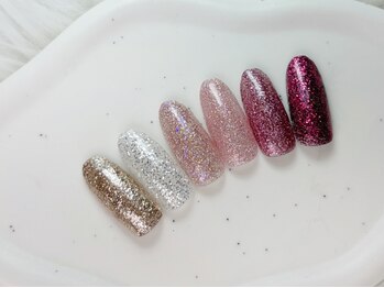 プティ アイビューティ 北浜店(peTiT eyebeauty)の写真/マグネットネイルも多数取り揃え★おトクにネイルを楽しめる◎その他のカラーやミラー,パーツも種類豊富！