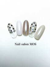 モス(MOS)/ドットネイル♪