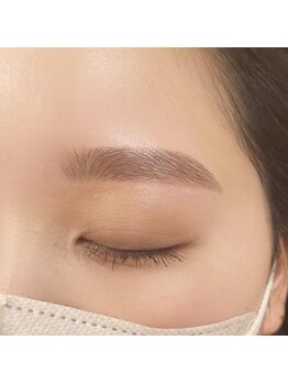 アオ 渋谷(ao.)/なだらか平行眉