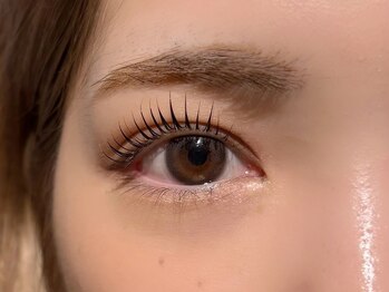 アンアイサロン(UNE)の写真/高持続◎まつげパーマ/パリジェンヌラッシュリフトが大好評＋アイブロウメニューで目元を常にキレイに◎