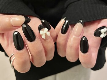 ジュイール ネイル 千葉店(Jouir nail)/モノトーンリボン