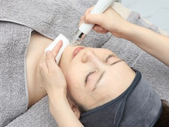 キレイ美肌 北心斎橋店/ハイドロ毛穴洗浄