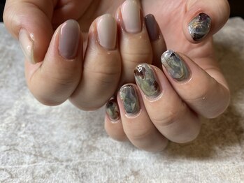 アシンメトリーデザイン