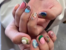 カーティシーネイルズ(curtisii NAILS)