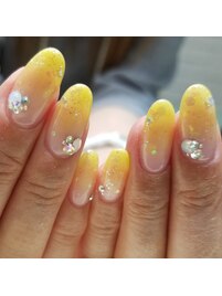 イエローグラデーションネイル