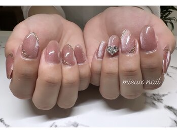 ミュー ネイル(mieux nail)/マグネット×アート×パーツ