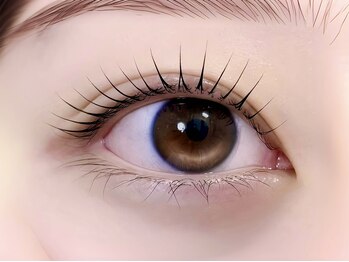 ロラシー 恵比寿(ROLAsea)の写真/【キープ力◎】自まつ毛で濃さと太さが出せる！まつげパーマでもマツエクのような華やかな仕上がりに♪