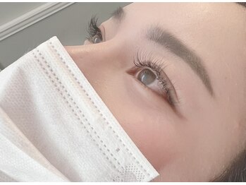 ラディユー(Radieux)/眉スタイリング