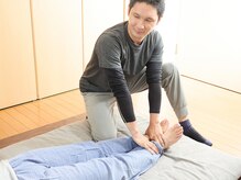 しぜんたい/施術　下肢・体幹のゆらぎ