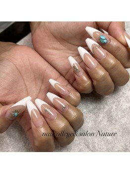 ネイルカレッジアンドサロン ナチュレ(nailcollege&salon NATURE)/フレンチ　チップスカルプ　