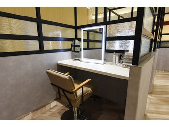 マミュ 新宿マルイ本館店(MAMEW)/ゆったりメイクスペース★