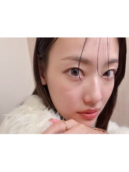 ナチュラル上品な目元にしたい