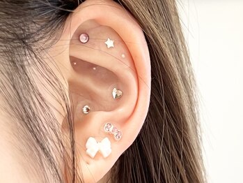 レヴィア(Revia)/耳つぼジュエリー症例☆六本木