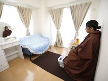 ３０分のよもぎ蒸し後は３０分汗が引くまでゆっくりしてください