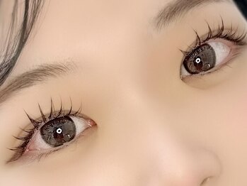 リシェリ(Richer)の写真/【平日割◆12時-16時迄のご来店】混み合わない時間に贅沢な目元・ネイルケアを。