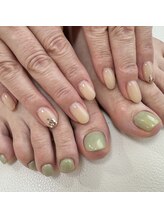 ピンクベリー(PINK BERRY)/フットハンド◆同時施術