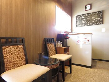 手もみ処ゆらぎ 姫路大津店/待合スペース