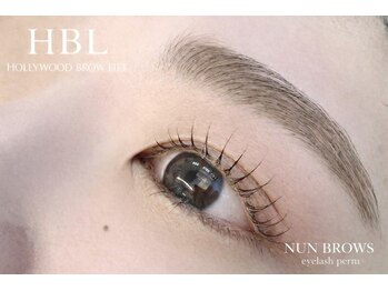 ヌン ブロウ 新潟店(NUN BROWS)の写真/オーダメイド韓国束感まつげパーマorパリジェンヌ+美容液ケア¥4000～まつげのお悩みもご相談ください！