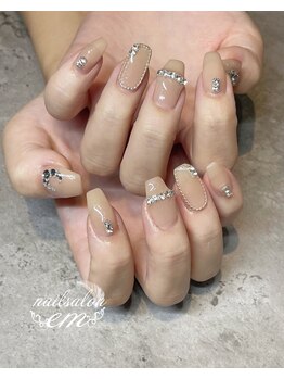 エム(em)/シンプルワンホンネイル