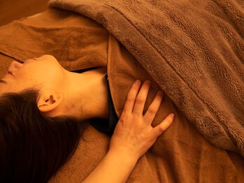 ウニ(uni)の写真/【頭皮から整える】たまった疲れを癒しませんか？プロによる本格手技で、深いリラックスへと導きます♪
