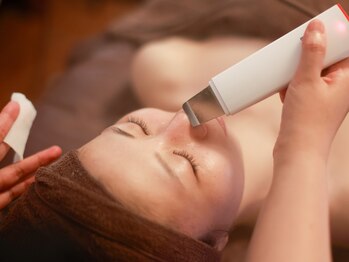 サロン ド ボーテ プルーラ(Salon de beaute PLURA)/古い角質を取り除きます