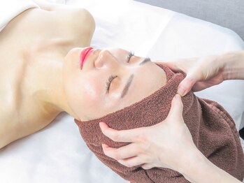 アイリープ(eyeleap)/☆【炭酸フェイシャル】