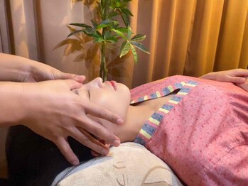 リラックスマイル 湘南台店(リラックSmile)の写真/【眼精疲労・首肩コリもスッキリ解消】集中ほぐし60分¥4600◎眼精疲労・慢性的な首肩コリもスッキリ爽快!