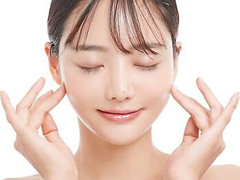 フィルミア(FILUMIA.)の写真/毎日の「ホームケア」だけでは届かない肌の奥深くへ。“サロン×ホーム”の美肌習慣、始めてみませんか？