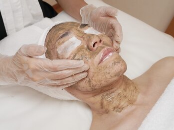 クラームビューティー(Clerm beauty)の写真/【フェイシャル専門店】＼10回のエステより1回のリアボーテ★ハーブピーリング／黒ずみ/角栓/開き毛穴改善
