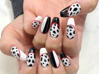 テラス(TERRACE)/ダルメシアン柄ネイル