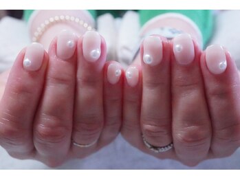 プチリリィ(Petit Lily)/目を惹くパールが可愛い