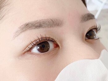 ブルーアイズ 原宿店(BLUE EYES)/似合わせ まつげパーマ+美眉