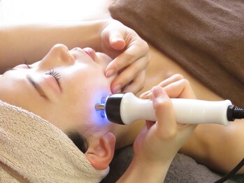 Hibiki【HBL眉毛・オイルマッサージ・フェイシャル】の写真/【頑張る自分へ極上のご褒美】120分オーダーメイドアロマで首肩こり解消◎贅沢ケアをお得に堪能!