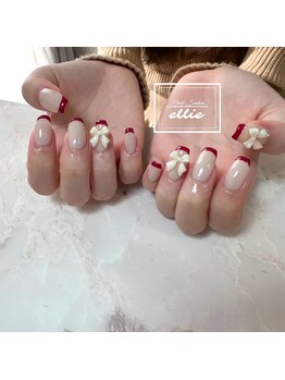 エリー(ellie)/フレンチネイル+有料パーツ