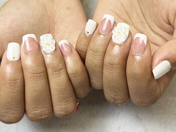 バーガンディ 鶴田(BURGUNDY)/フレンチフラワーネイル