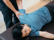フィット(fit)の雰囲気（整体×肩甲骨はがし×骨盤矯正で戻らない肩へ）