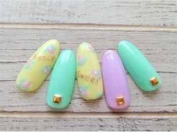 ブランロール 中目黒店(Blanl'or)/小花柄ネイル