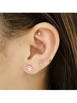 ステラ(Stella)/耳ツボ