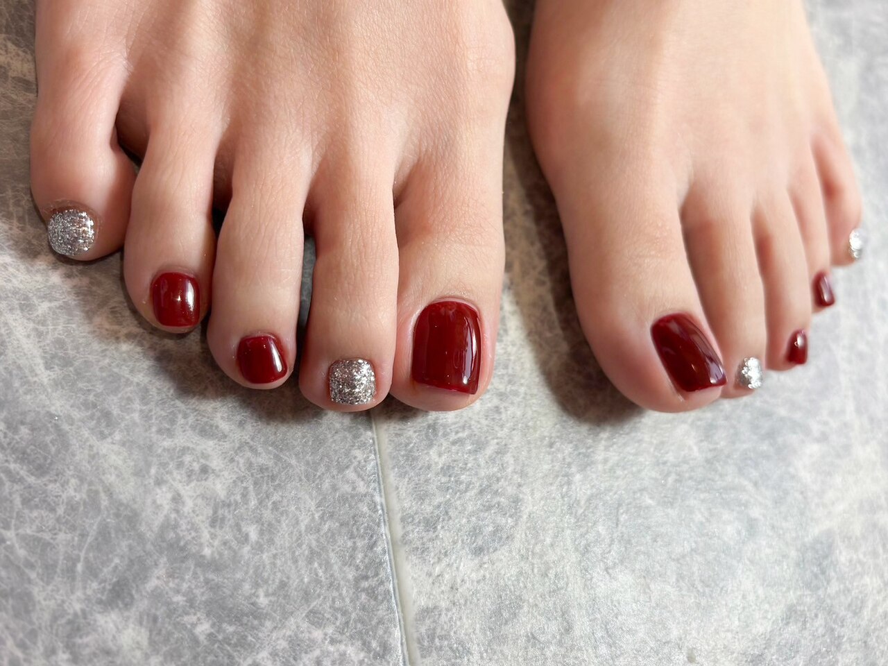 2026年冬トレンド】シンプルのネイルデザイン集｜人気順