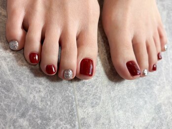 冬のシンプルフットネイル