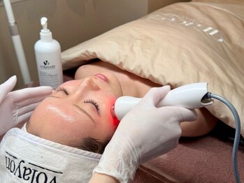 ハナイロ(hana-iro)の写真/韓国専門機関でも使用のULDM(ウルドム)【コラーゲンフィラー】と【LDM】でハリと弾力のある小顔印象へ導く