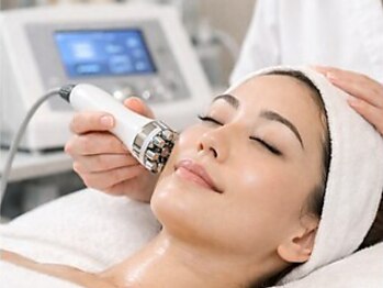 リズ(Liz)の写真/≪新メニュー♪≫話題のエレクトロポレーション導入！【最先端美容技術】で圧倒的な結果へ。