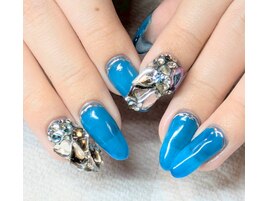 イヤモニ概念ネイル