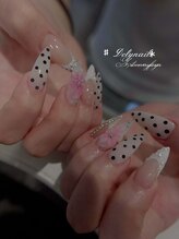 ドット×ピンクのお花ネイル