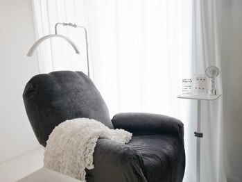 メヴィラ(Mevra)の写真/【丁寧なカウンセリング×高技術】小規模プライベートサロンで周りを気にせずリラックス◎お仕事終わりにも